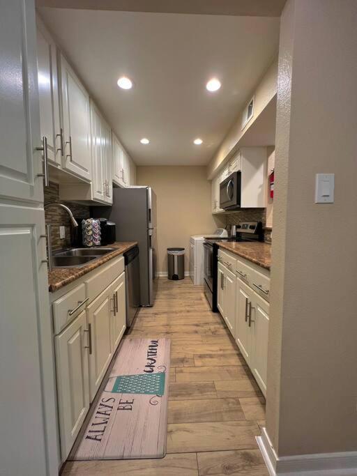 Beautiful/Spacious 2 Bedroom Houston Near Galleria Extérieur photo