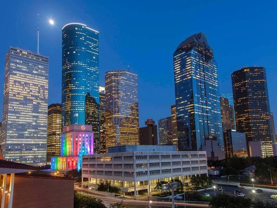 Beautiful/Spacious 2 Bedroom Houston Near Galleria Extérieur photo