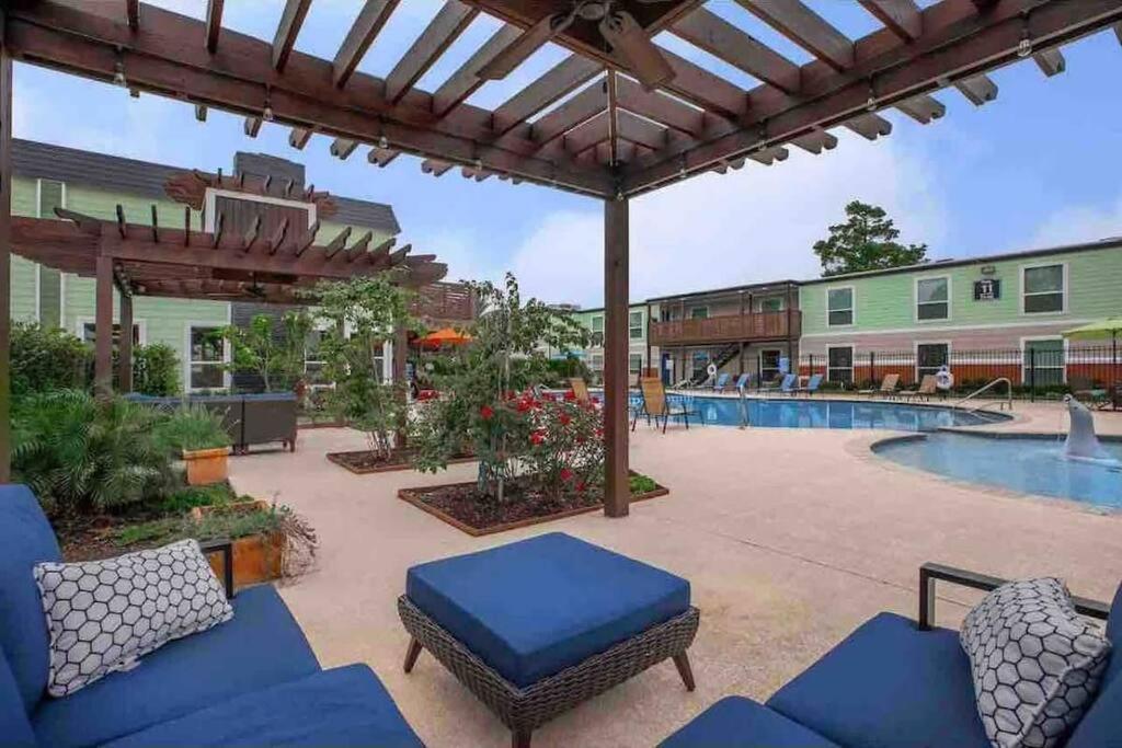 Beautiful/Spacious 2 Bedroom Houston Near Galleria Extérieur photo